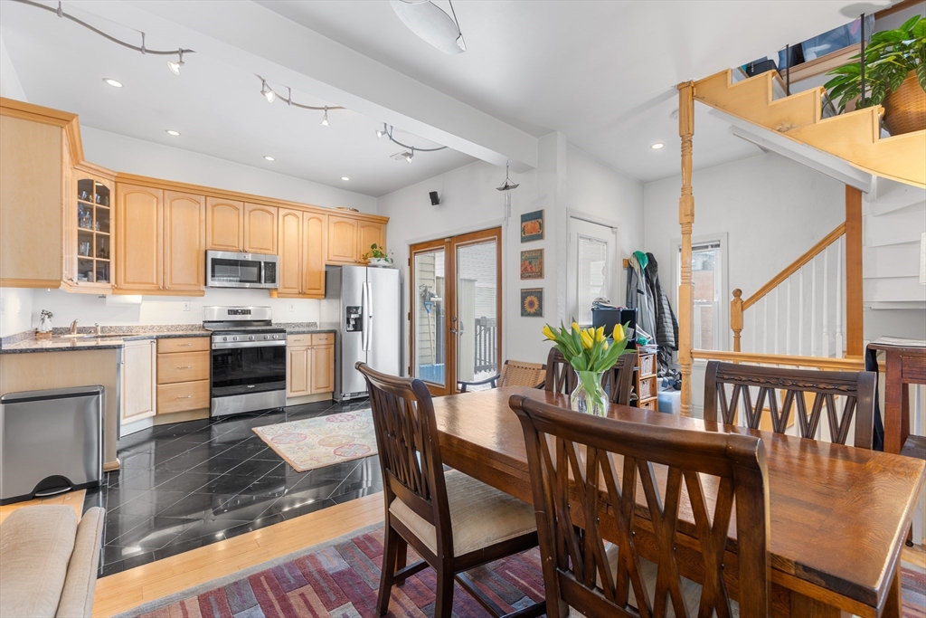 14 O Street, Unit 3 Boston, MA 02127 - Photo 10 of 22