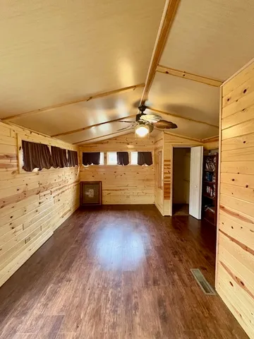 a view of a walk in closet