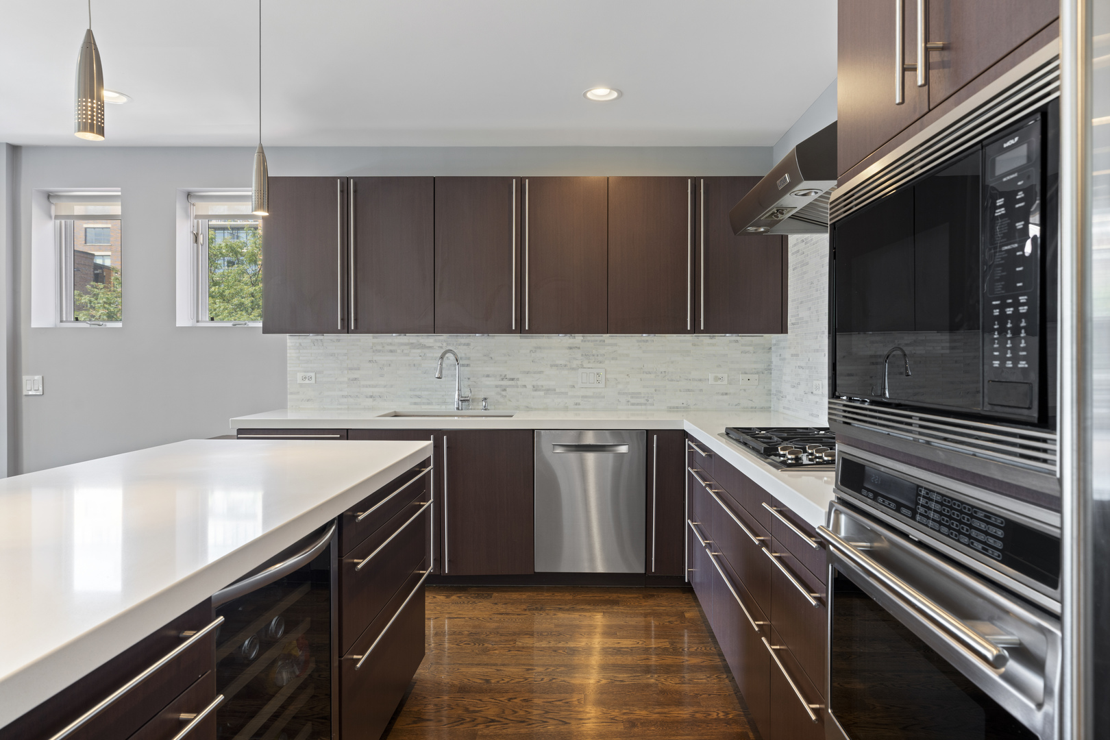 15 South Racine Avenue, Unit 2N Chicago, IL 60607 - Photo 8 of 29 Gallery Image 8