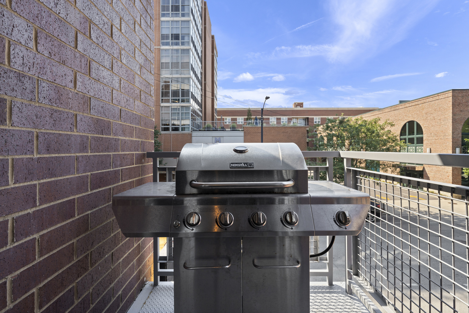 15 South Racine Avenue, Unit 2N Chicago, IL 60607 - Photo 10 of 29 Gallery Image 10