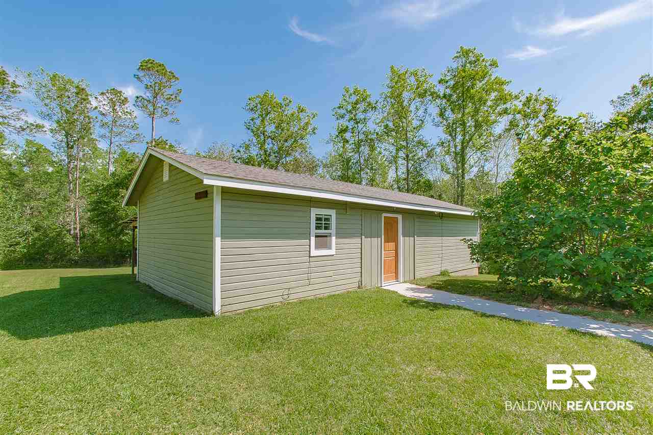15735 Lee Avenue Bay Minette, AL 36507 - Photo 28 of 40 Man Cave_She Shed