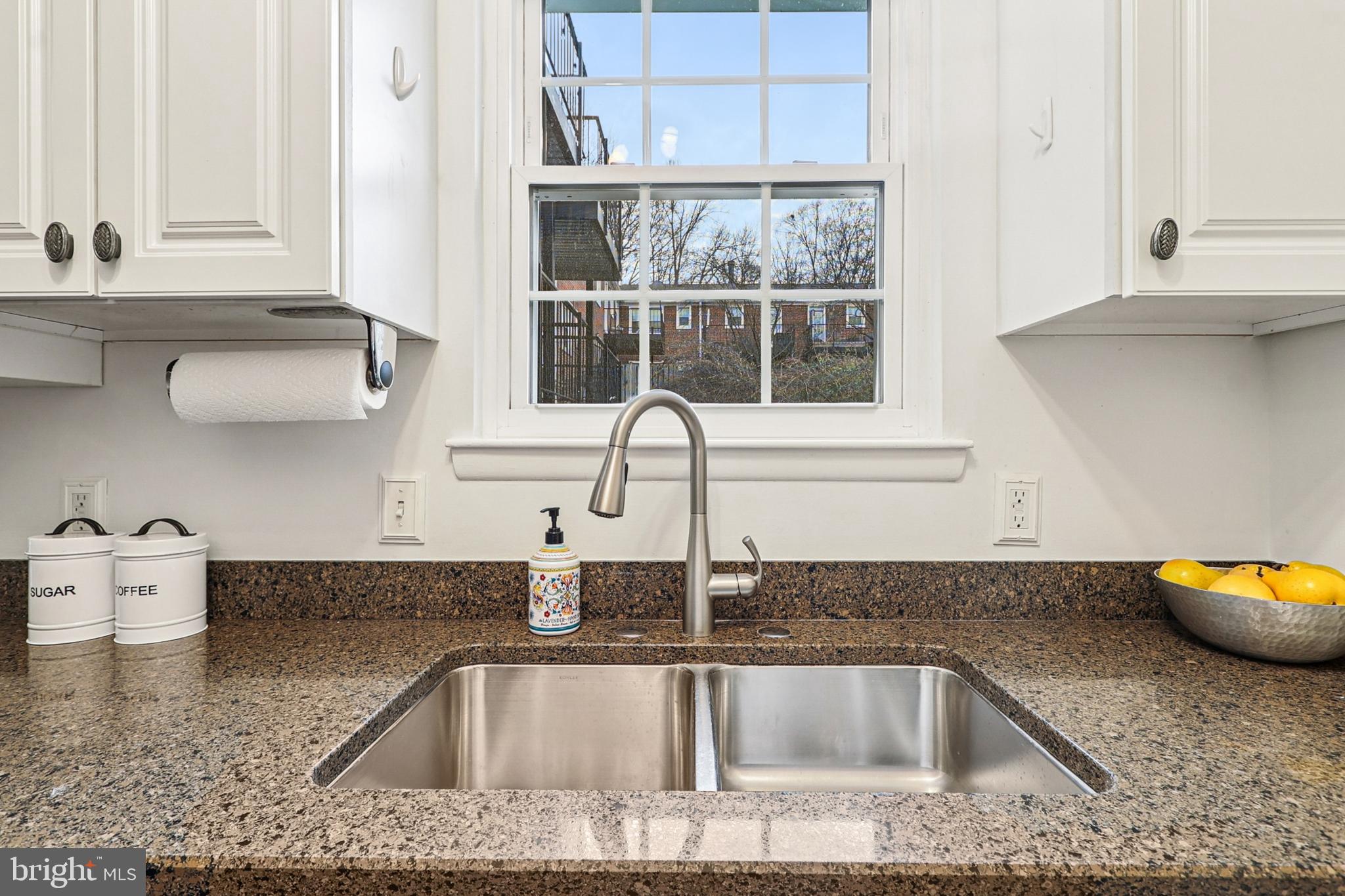 4619 28th Road South, Unit B Arlington, VA 22206 - Photo 12 of 39 Kitchen
