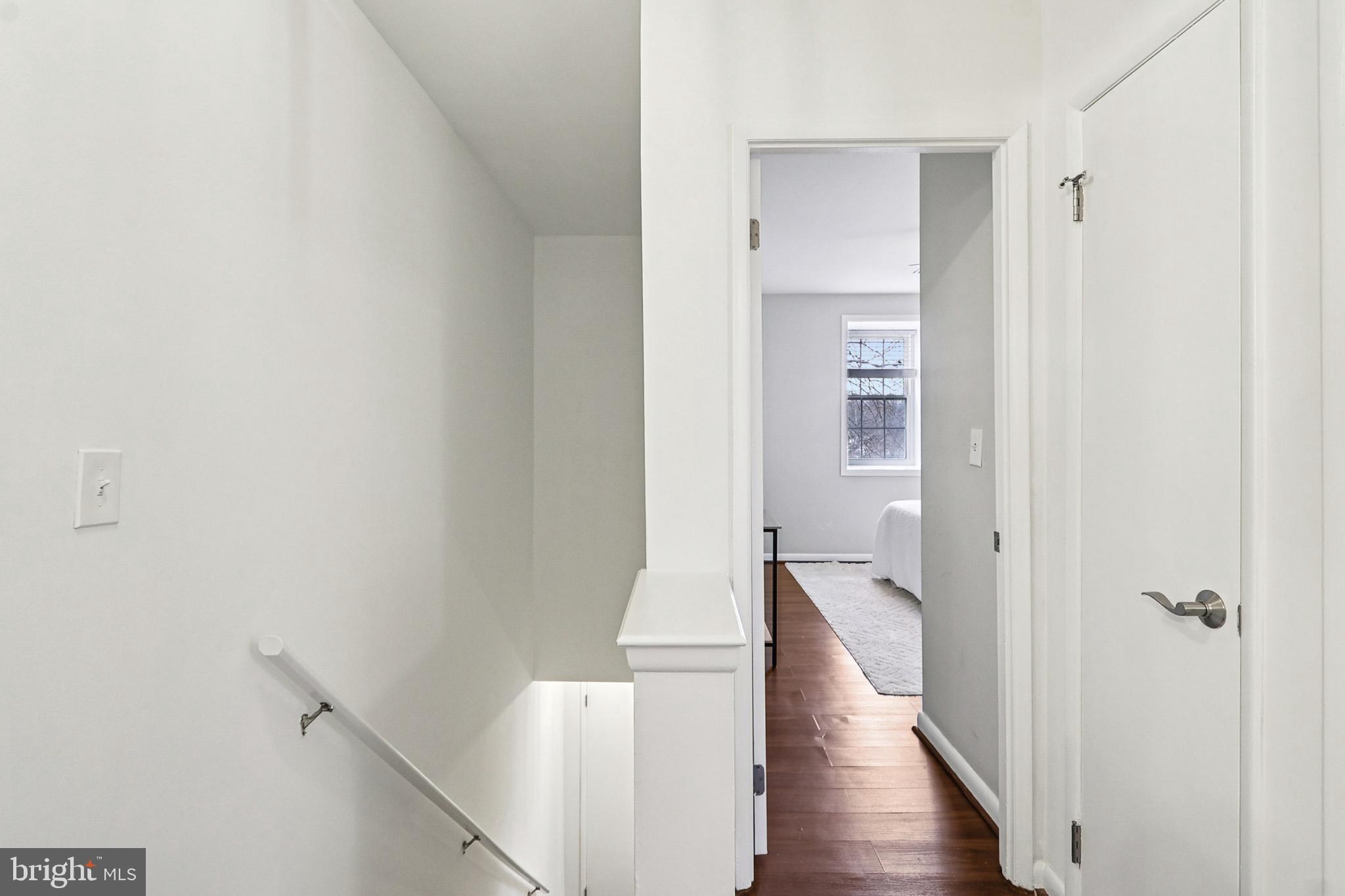 4619 28th Road South, Unit B Arlington, VA 22206 - Photo 17 of 39 Upper Level