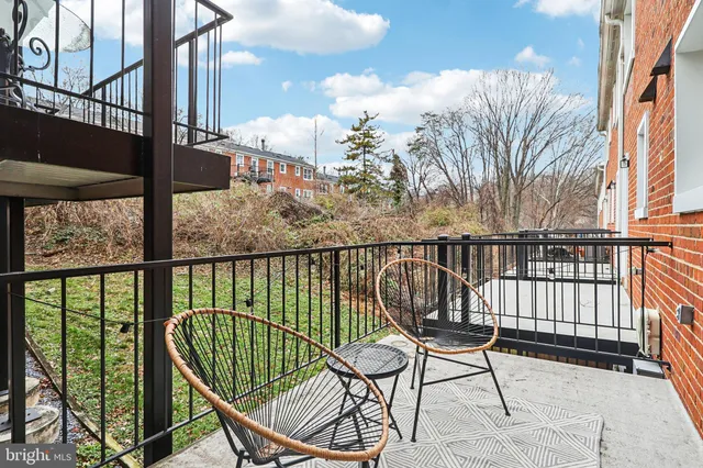 $400,000 | 4619 28th Road South, Unit B, Arlington, VA 22206