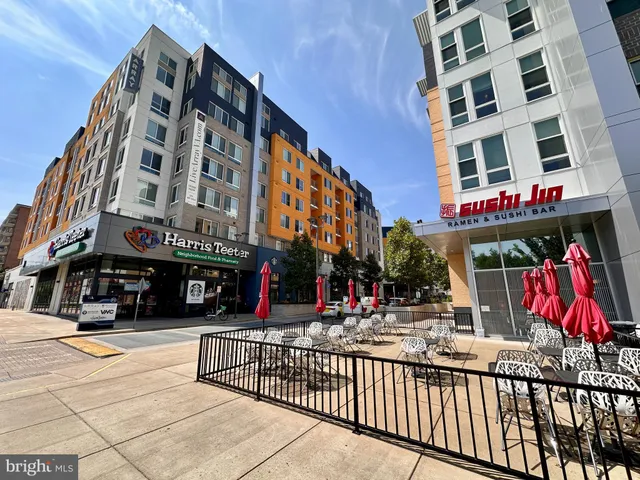 $400,000 | 4619 28th Road South, Unit B, Arlington, VA 22206