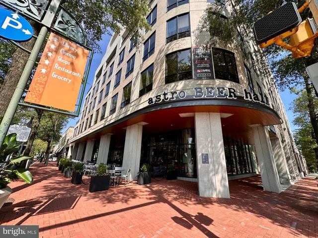 $400,000 | 4619 28th Road South, Unit B, Arlington, VA 22206