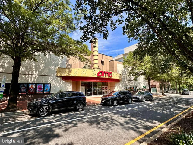 $400,000 | 4619 28th Road South, Unit B, Arlington, VA 22206