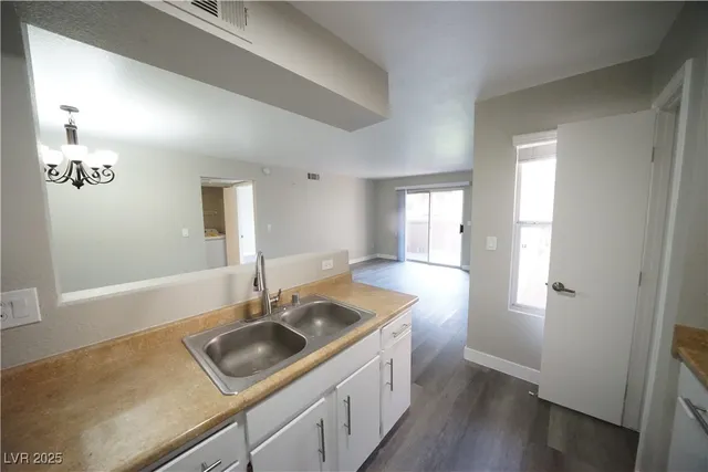 $1,495 | 1150 North Buffalo Drive, Unit 1112, Las Vegas, NV 89128