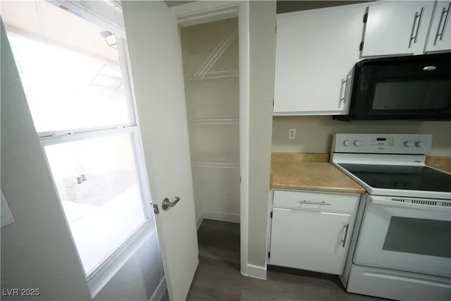 $1,495 | 1150 North Buffalo Drive, Unit 1112, Las Vegas, NV 89128