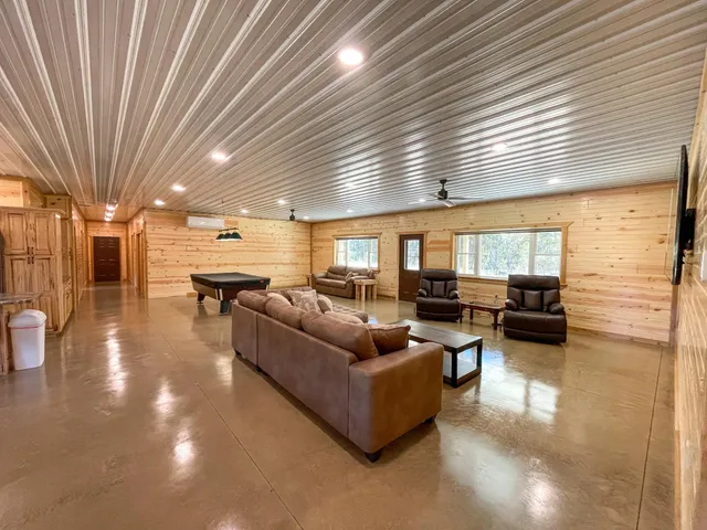 $729,900 | N14965 Pine Necedah Wi 54646, Necedah, WI 54646