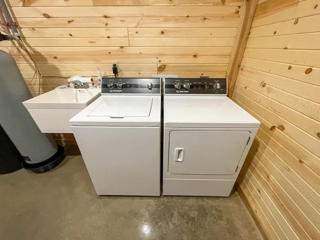 $729,900 | N14965 Pine Necedah Wi 54646, Necedah, WI 54646