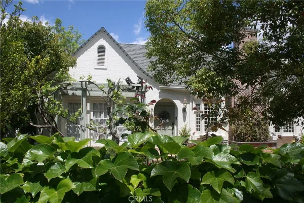 $7,500 | 2421 Heliotrope Drive, Santa Ana, CA 92706