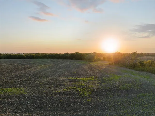 $2,100,000 | 22 East State Highway 22, Bynum, TX 76631