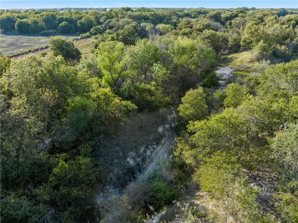 $2,100,000 | 22 East State Highway 22, Bynum, TX 76631