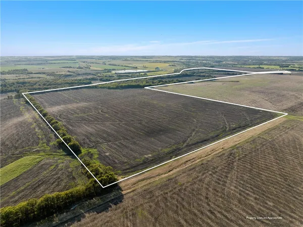 $2,100,000 | 22 East State Highway 22, Bynum, TX 76631