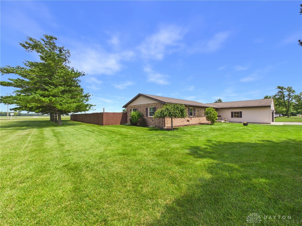 4633 Burkholder Road Greenville, OH 45331 - Photo 3 of 33