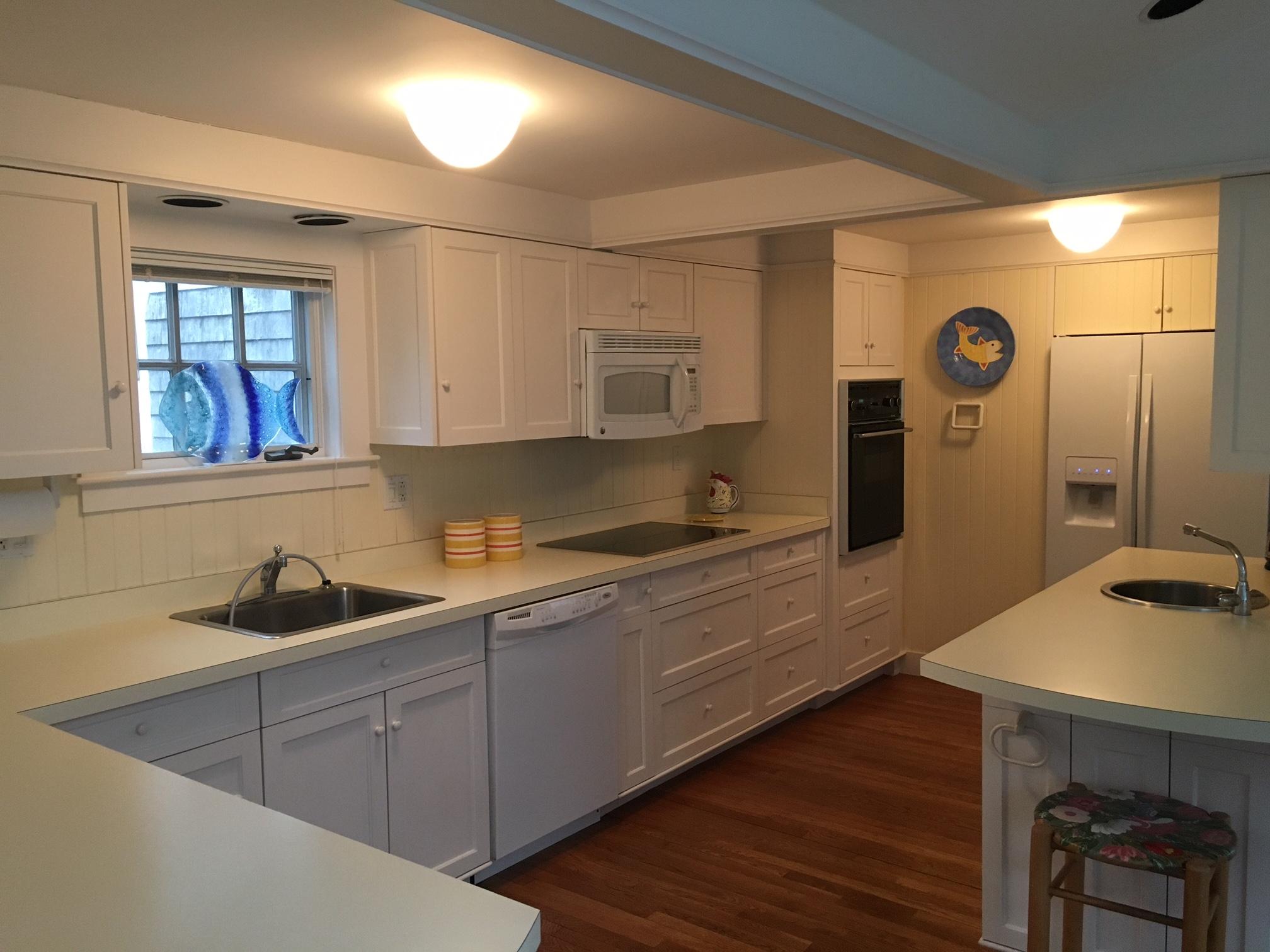 10 Harbor View Road Tisbury, MA 02568 - Photo 31 of 34 Kitchen