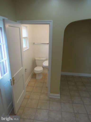 4636 Harcourt Road Baltimore, MD 21214 - Photo 15 of 28 Bath