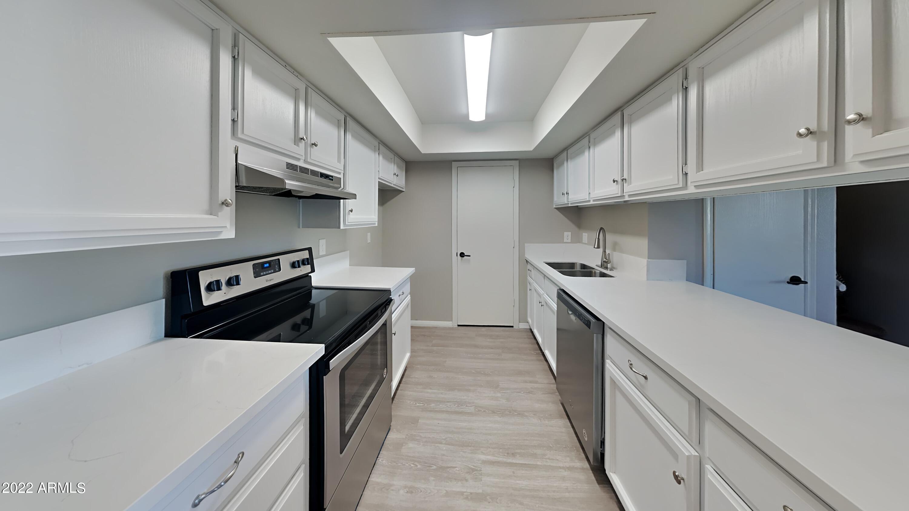 222 West Brown Road, Unit 11 Mesa, AZ 85201 - Photo 2 of 9 3_Image_QOM61OWJ12
