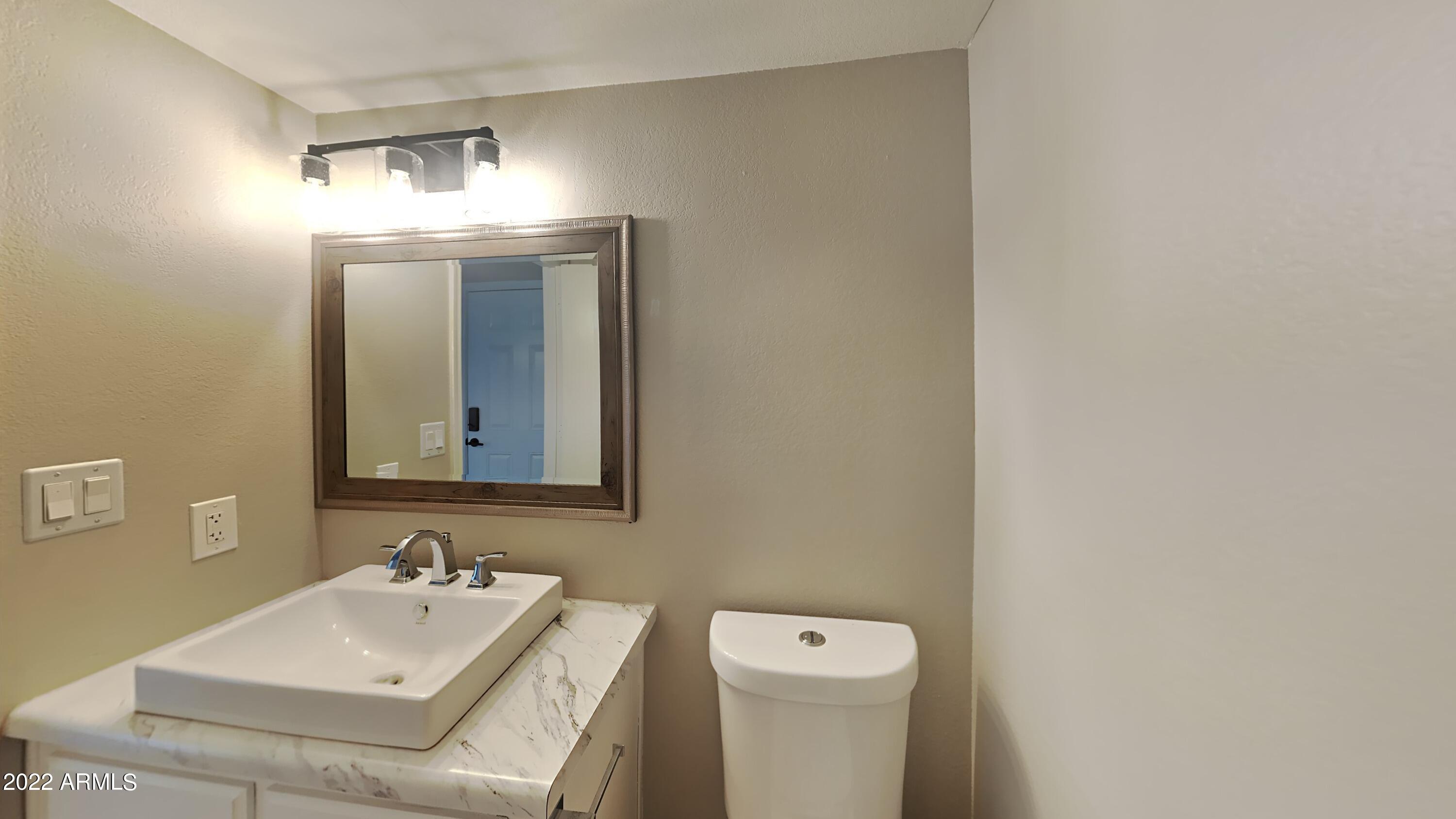 222 West Brown Road, Unit 11 Mesa, AZ 85201 - Photo 5 of 9 4_Image_WetJp7T4o5