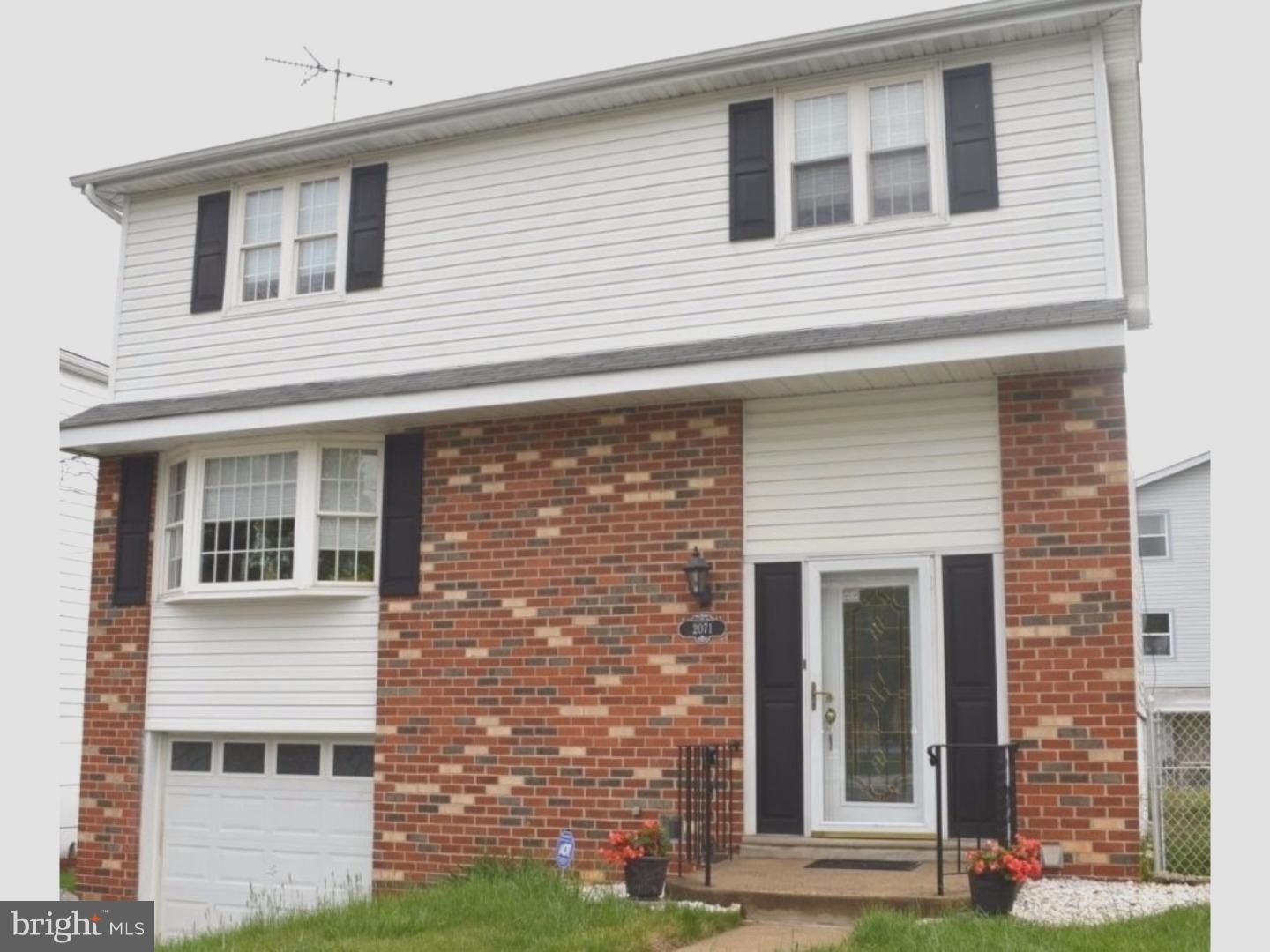 2071 Red Lion Road Philadelphia, PA 19115 - Photo 1 of 25 Exterior Front