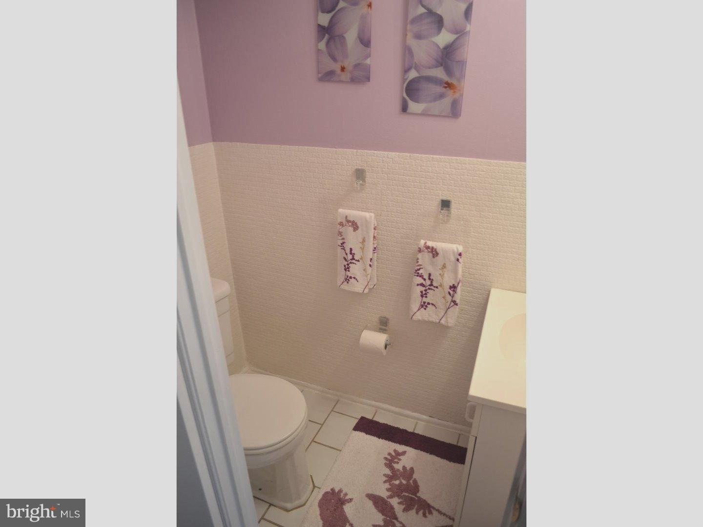 2071 Red Lion Road Philadelphia, PA 19115 - Photo 23 of 25 Half Bath