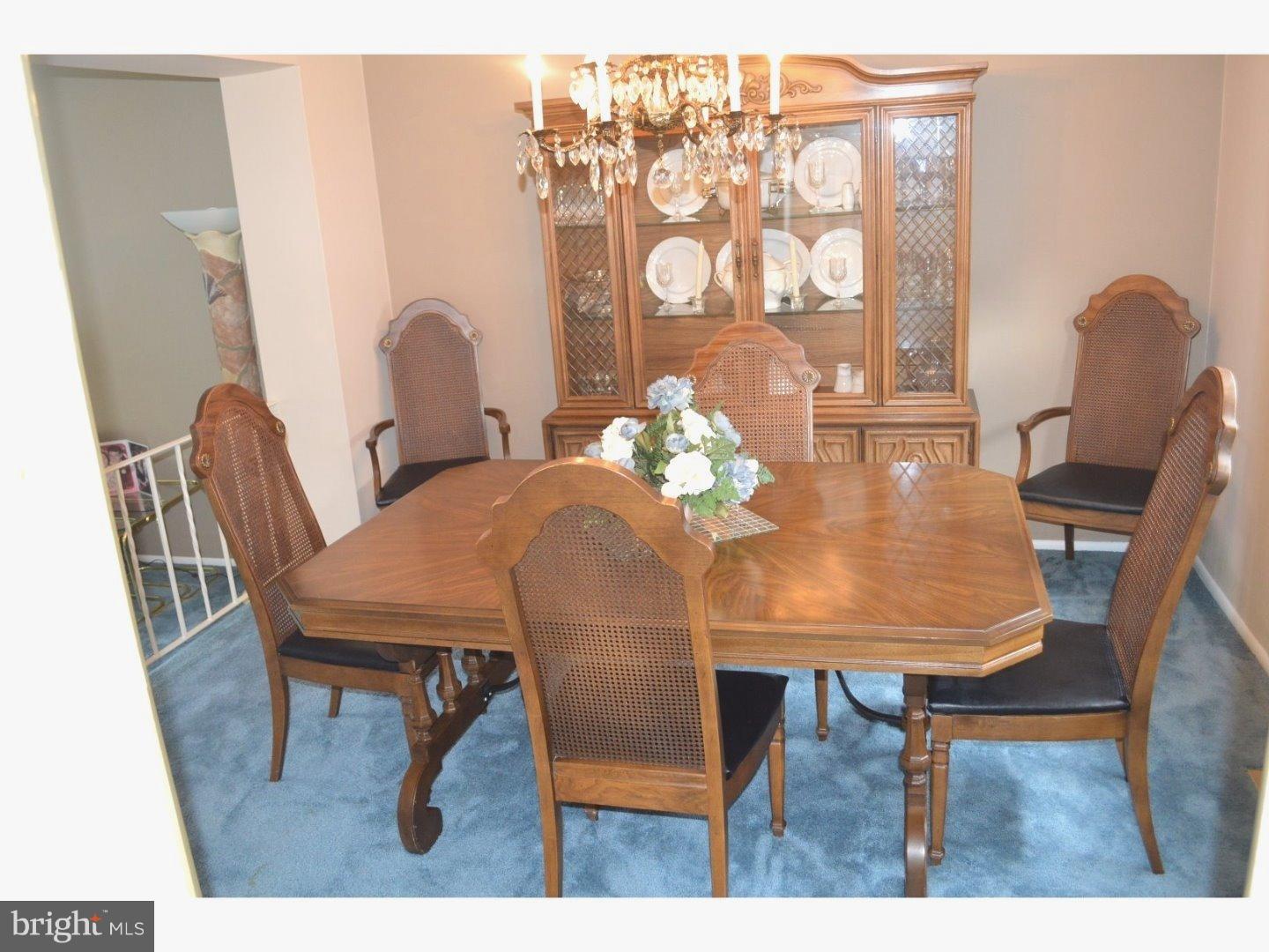 2071 Red Lion Road Philadelphia, PA 19115 - Photo 9 of 25 Dining Room