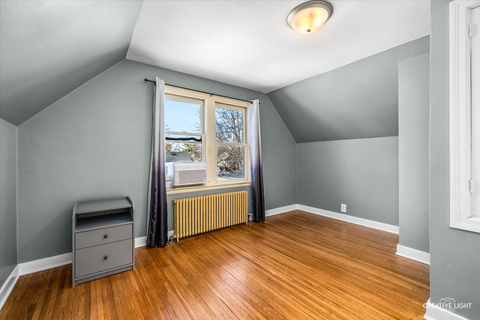 523 Preston Avenue Elgin, IL 60120 - Photo 12 of 22 a view of kitchen and utility room