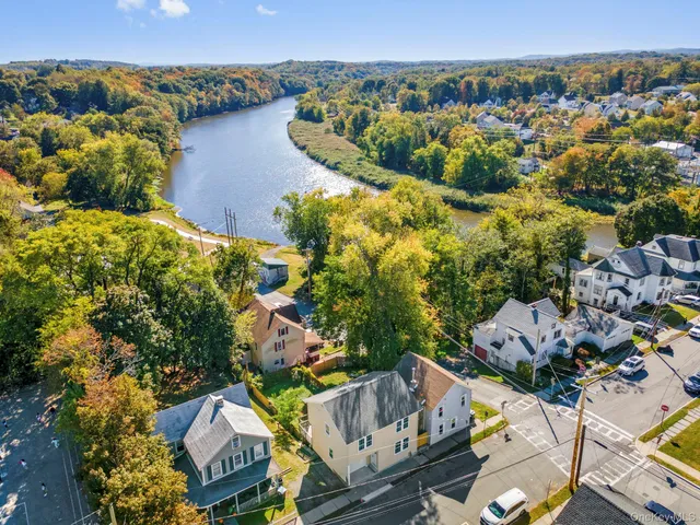 $424,999 | 89 Orchard Street, Walden, NY 12586