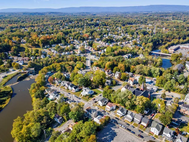 $424,999 | 89 Orchard Street, Walden, NY 12586