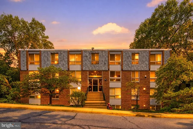 $2,400 | 3976 Bel Pre Road, Unit 1, Silver Spring, MD 20906