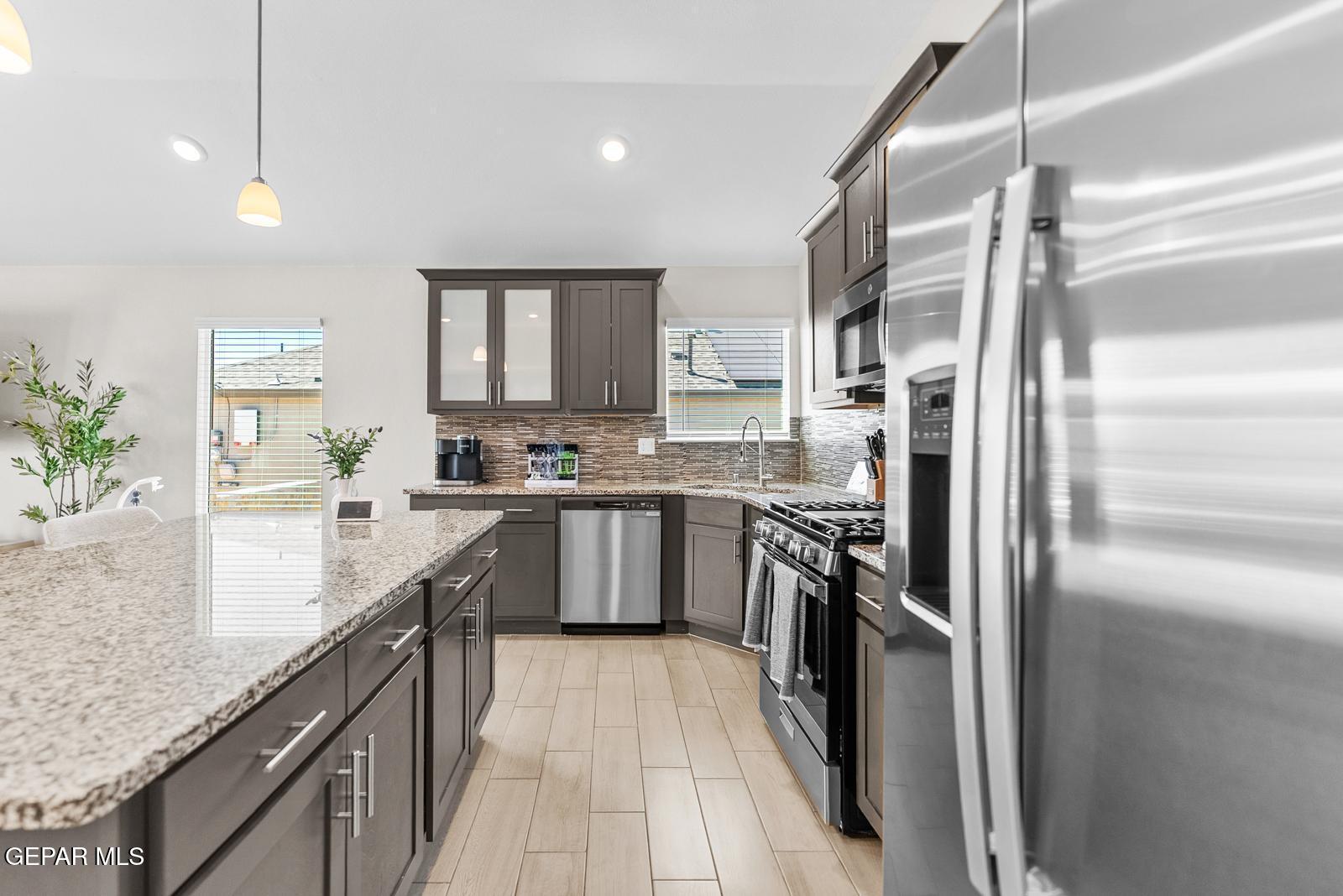 1310 Meadow Road Canutillo, TX 79835 - Photo 12 of 38 PHOTO-2026-04-16-22-10-38 5