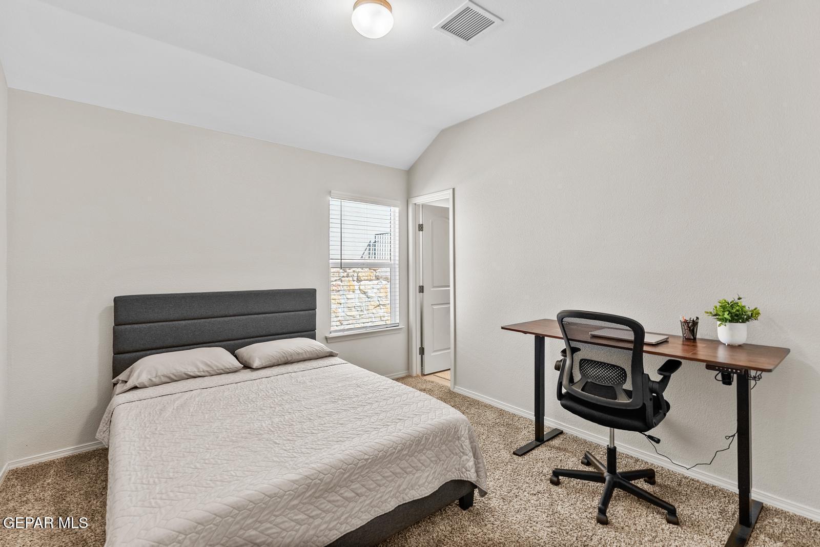 1310 Meadow Road Canutillo, TX 79835 - Photo 28 of 38 PHOTO-2026-04-16-22-10-40 9