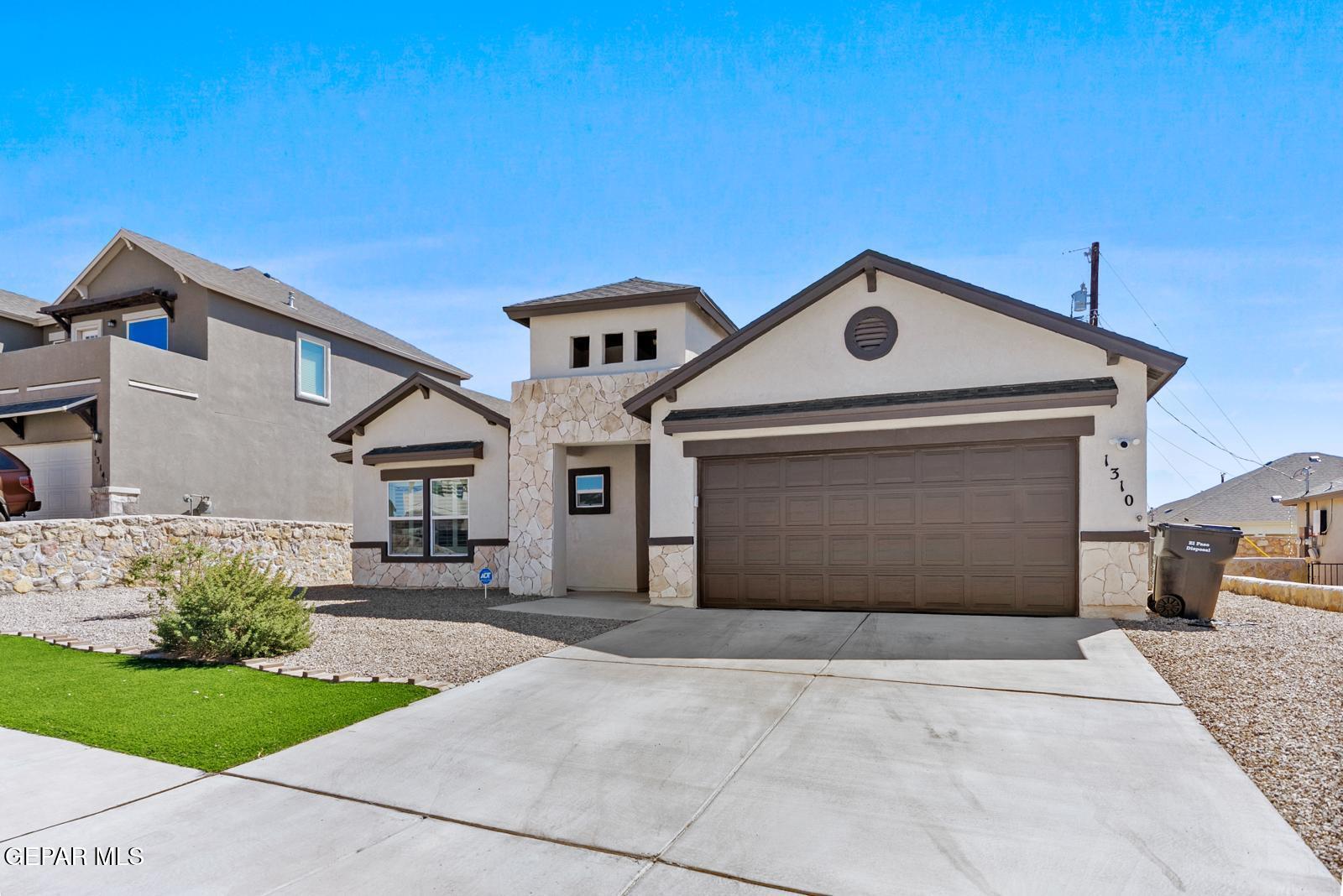 1310 Meadow Road Canutillo, TX 79835 - Photo 34 of 38 PHOTO-2026-04-16-22-10-41 3