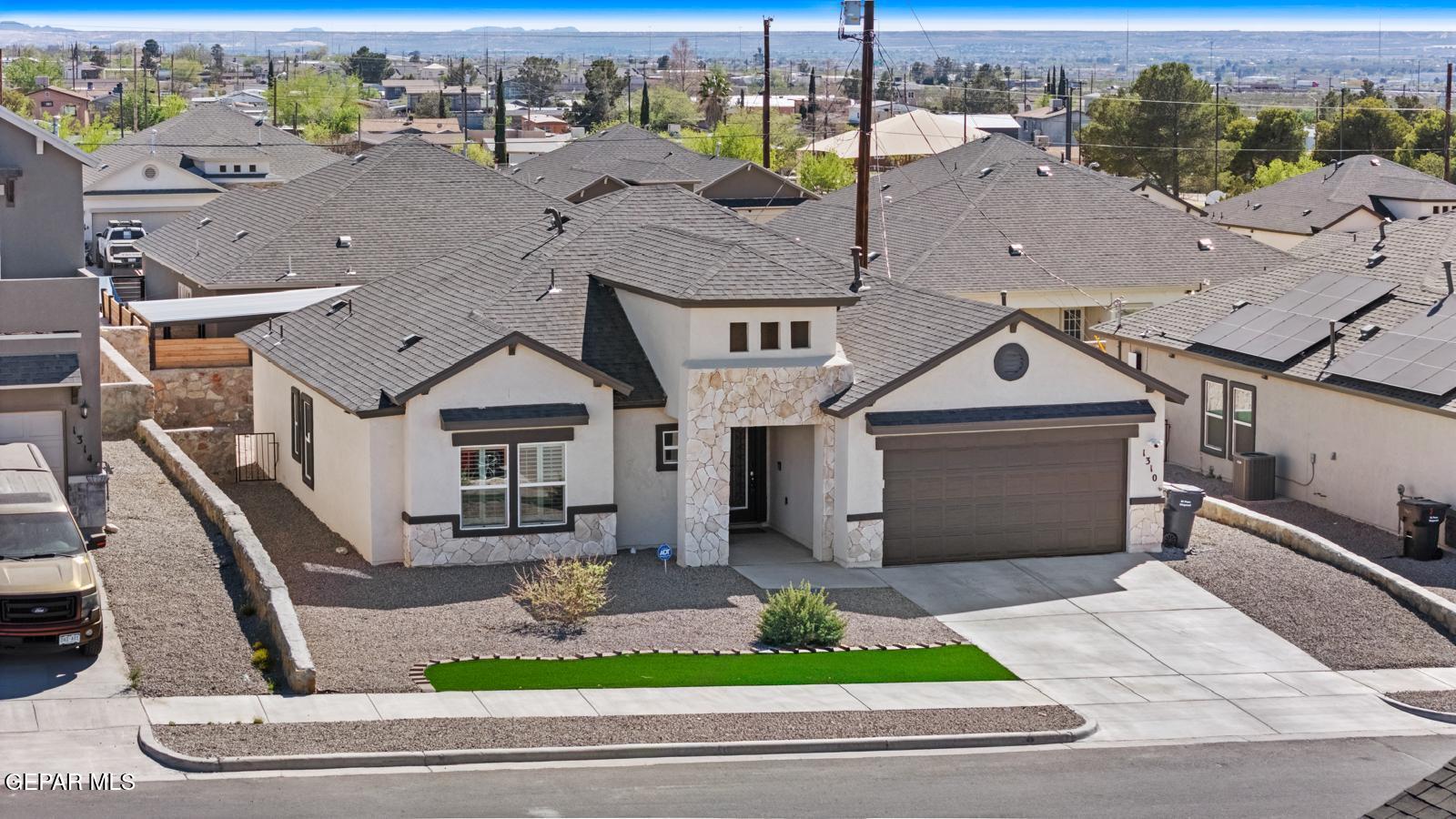 1310 Meadow Road Canutillo, TX 79835 - Photo 35 of 38 PHOTO-2026-04-16-22-10-39