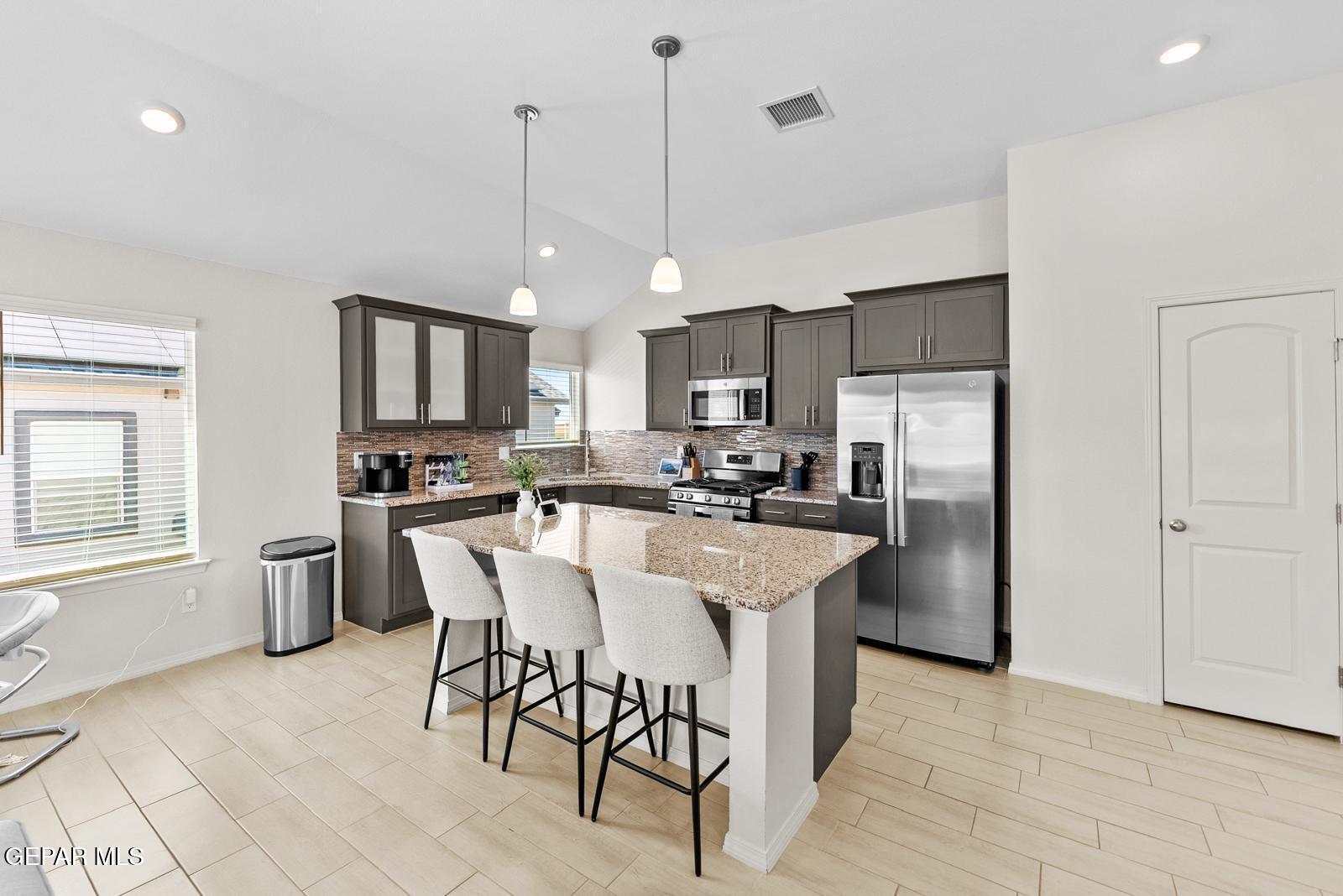 1310 Meadow Road Canutillo, TX 79835 - Photo 9 of 38 PHOTO-2026-04-16-22-10-40 4