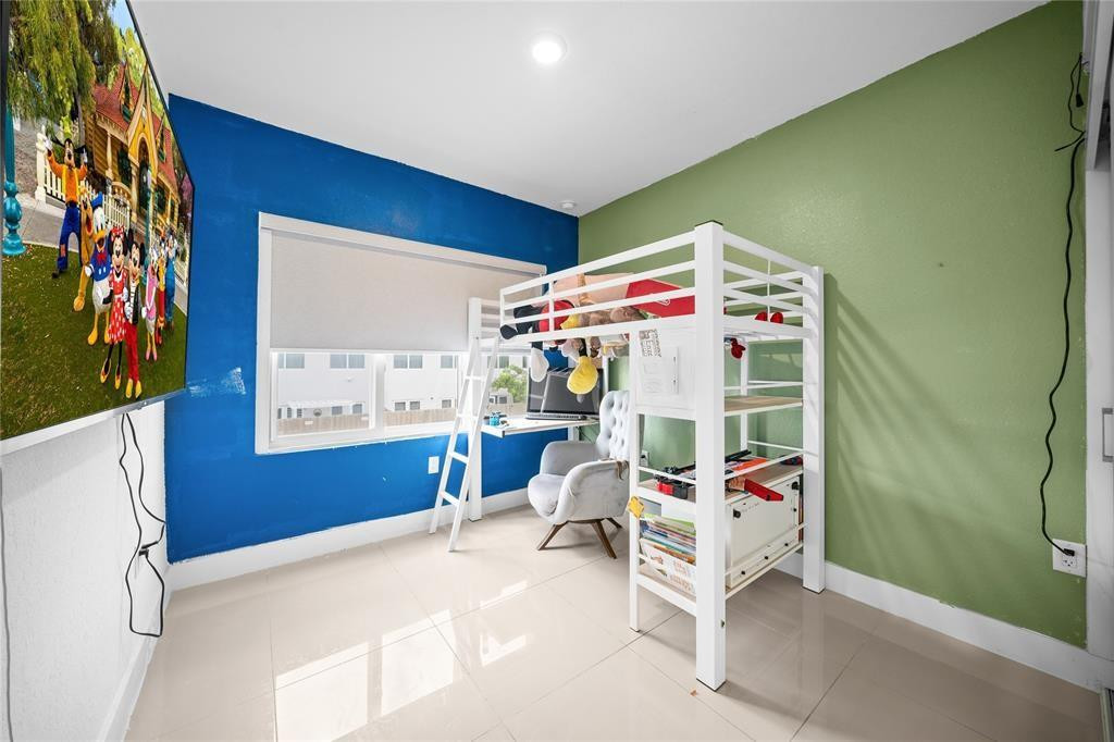 14474 Southwest 259th Street Homestead, FL 33032 - Photo 16 of 25 a utility room with dryer and washer