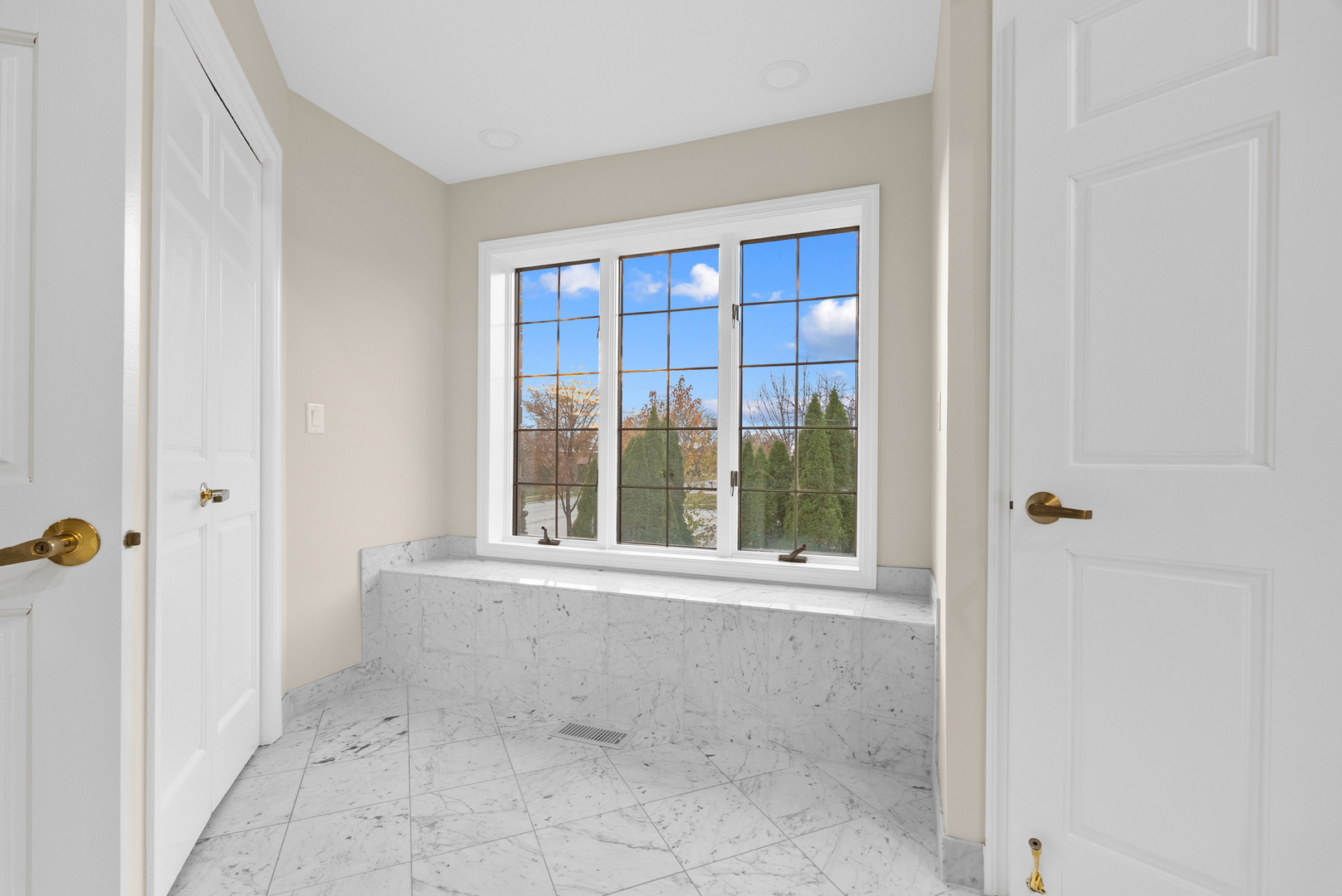 1202 Surrey Road Addison, IL 60101 - Photo 36 of 53