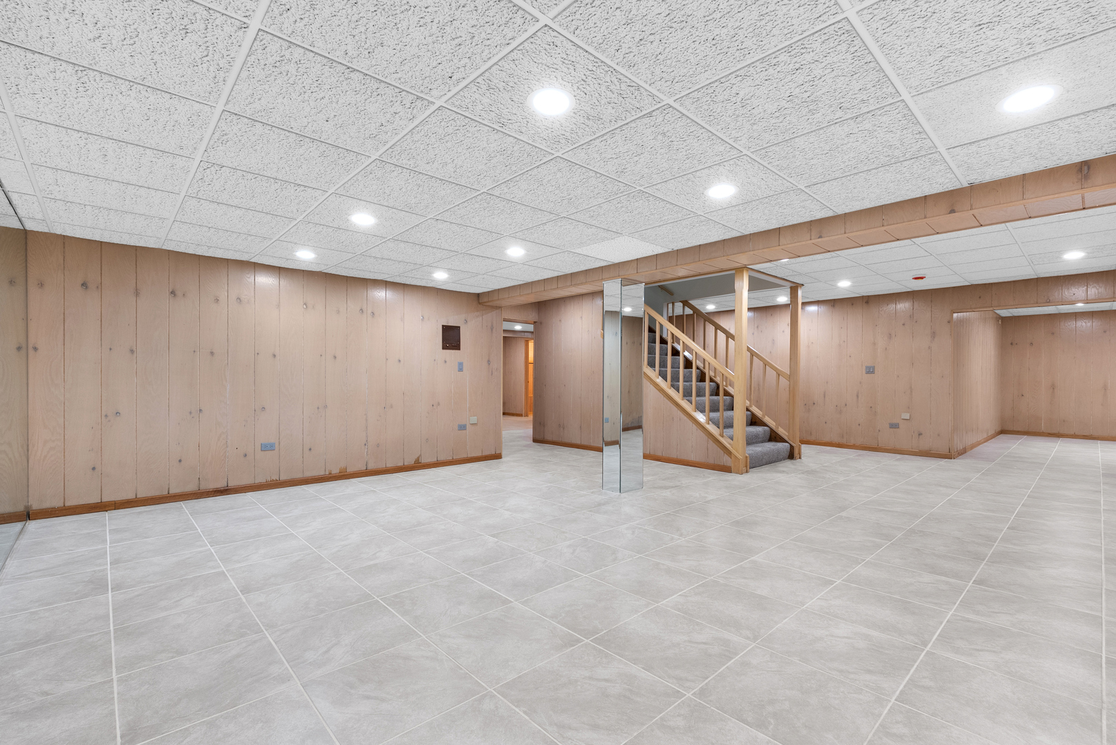 1202 Surrey Road Addison, IL 60101 - Photo 43 of 53