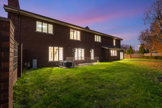 $801,000 | 1202 Surrey Road, Addison, IL 60101