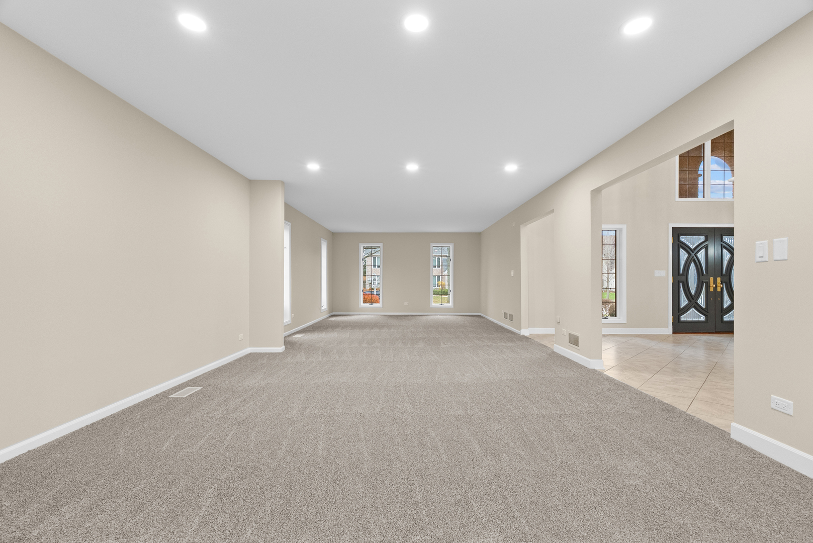 1202 Surrey Road Addison, IL 60101 - Photo 7 of 53