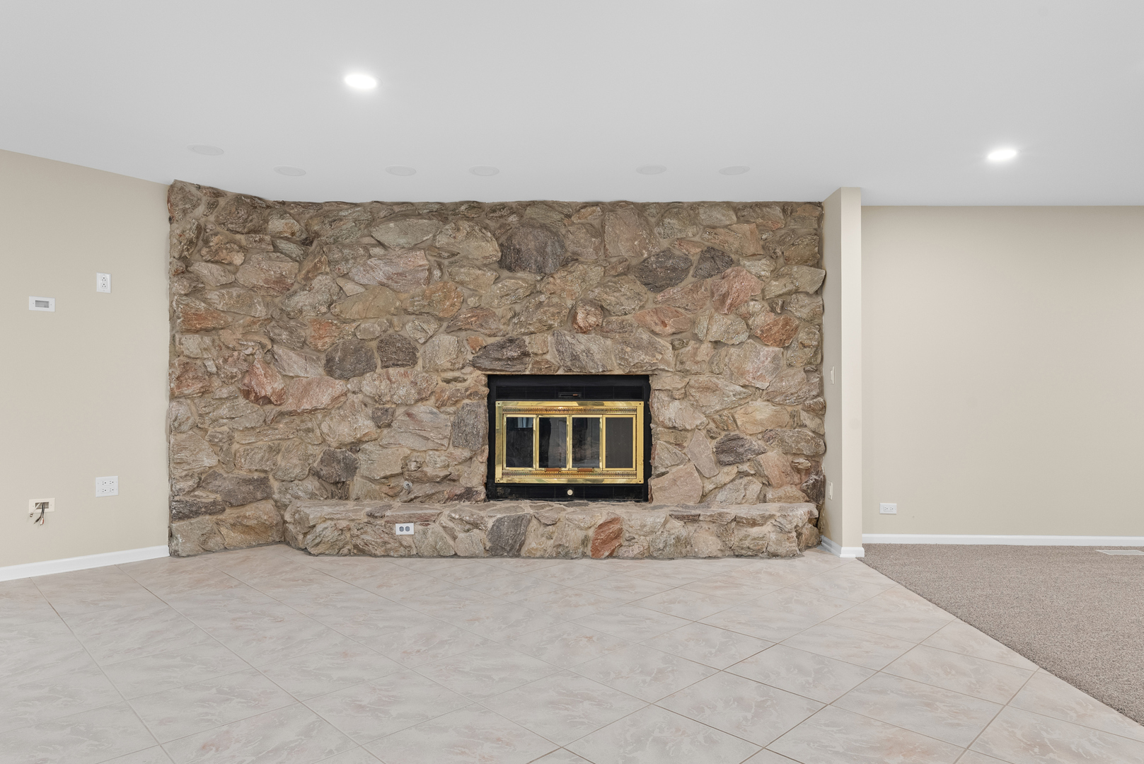 1202 Surrey Road Addison, IL 60101 - Photo 8 of 53