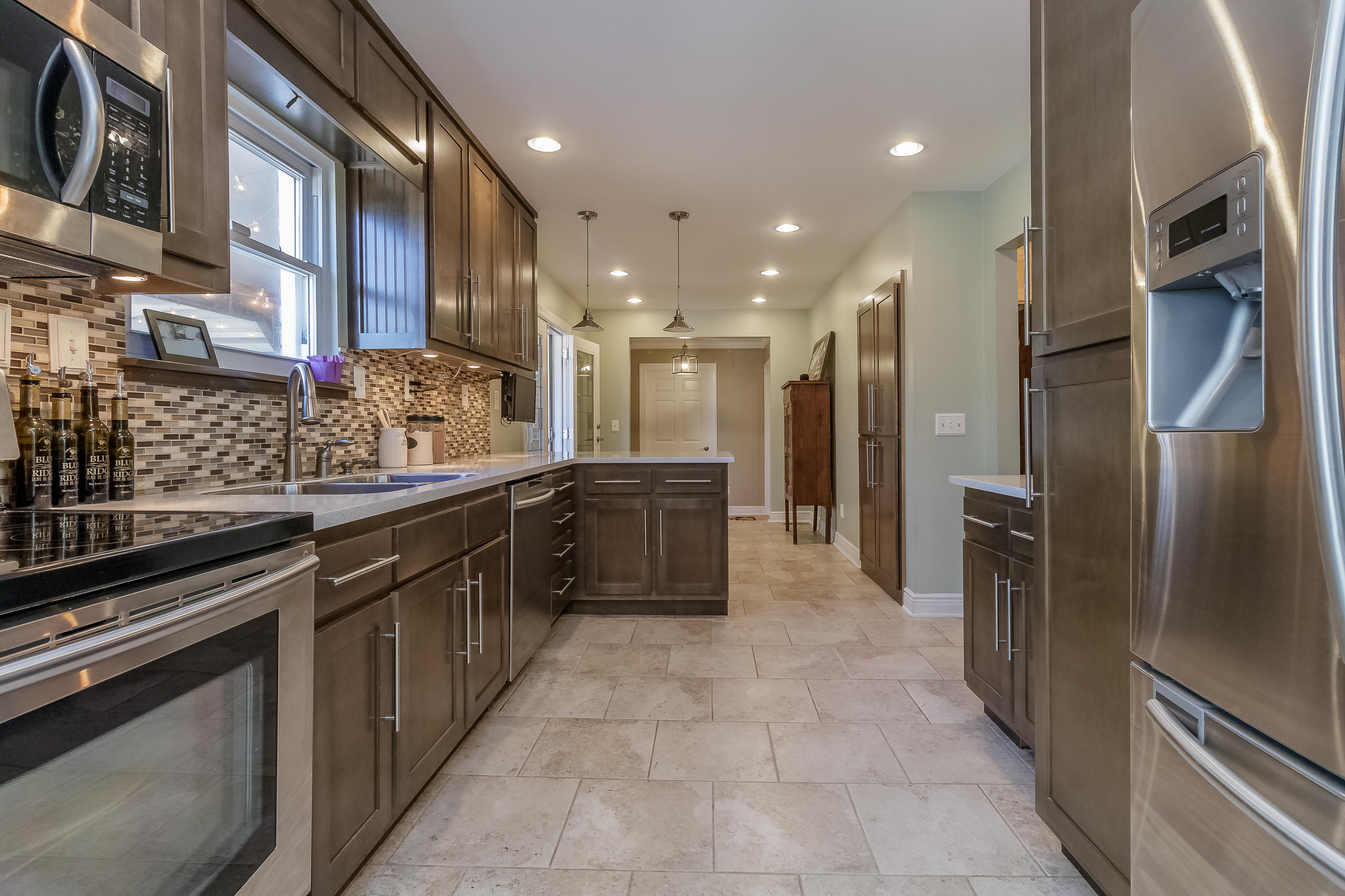 1204 South Crest Road Rossville, GA 30741 - Photo 17 of 68 Kitchen 1