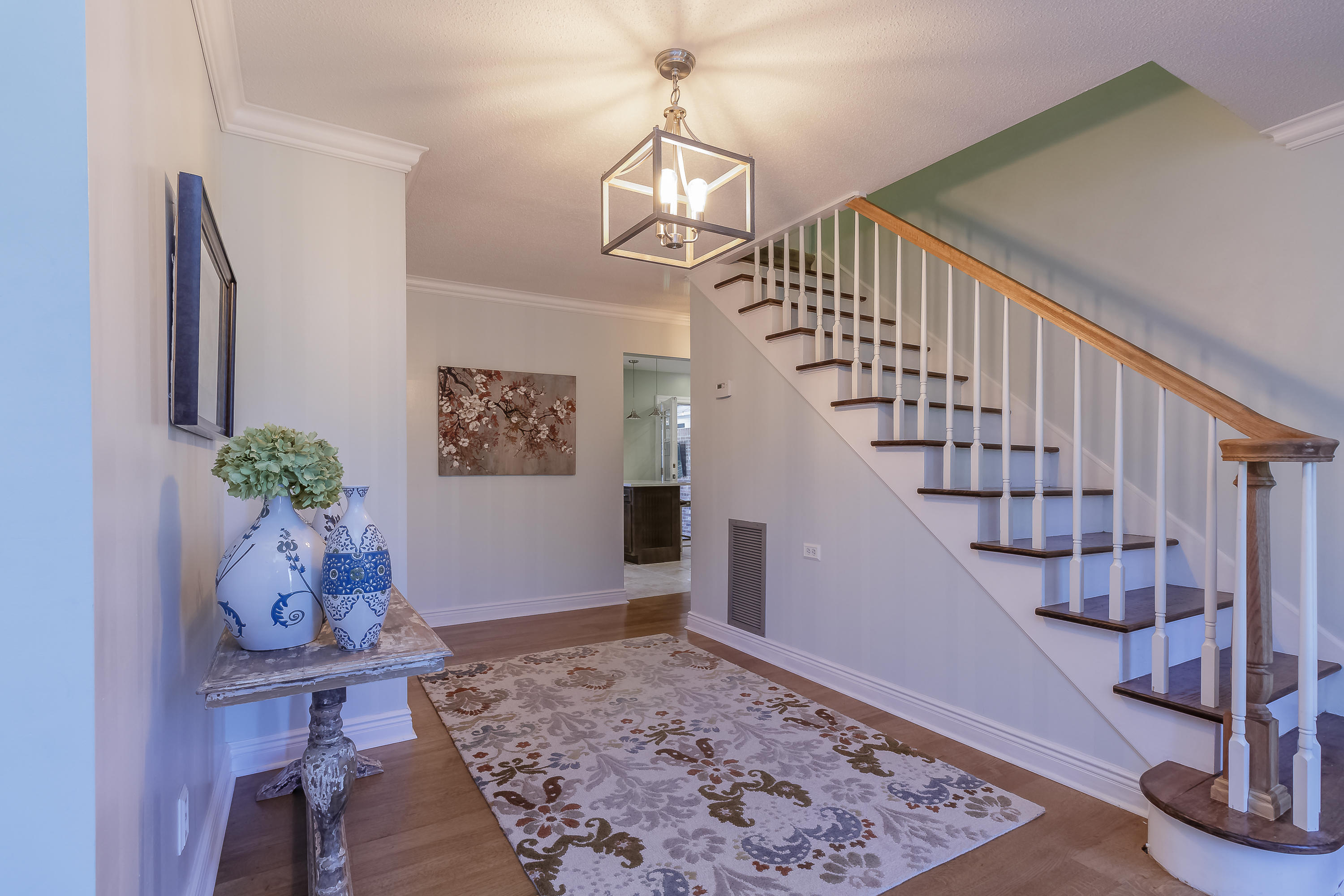 1204 South Crest Road Rossville, GA 30741 - Photo 4 of 68 Foyer 2
