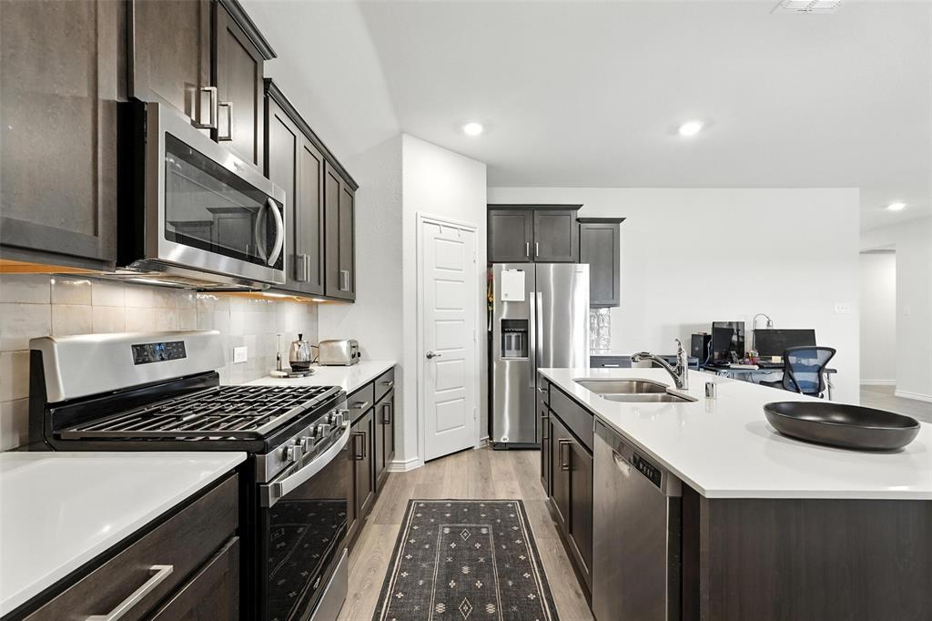 135 Exploration Way Fate, TX 75189 - Photo 14 of 35