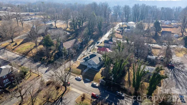 $320,000 | 1101 College Avenue Southwest, Lenoir, NC 28645