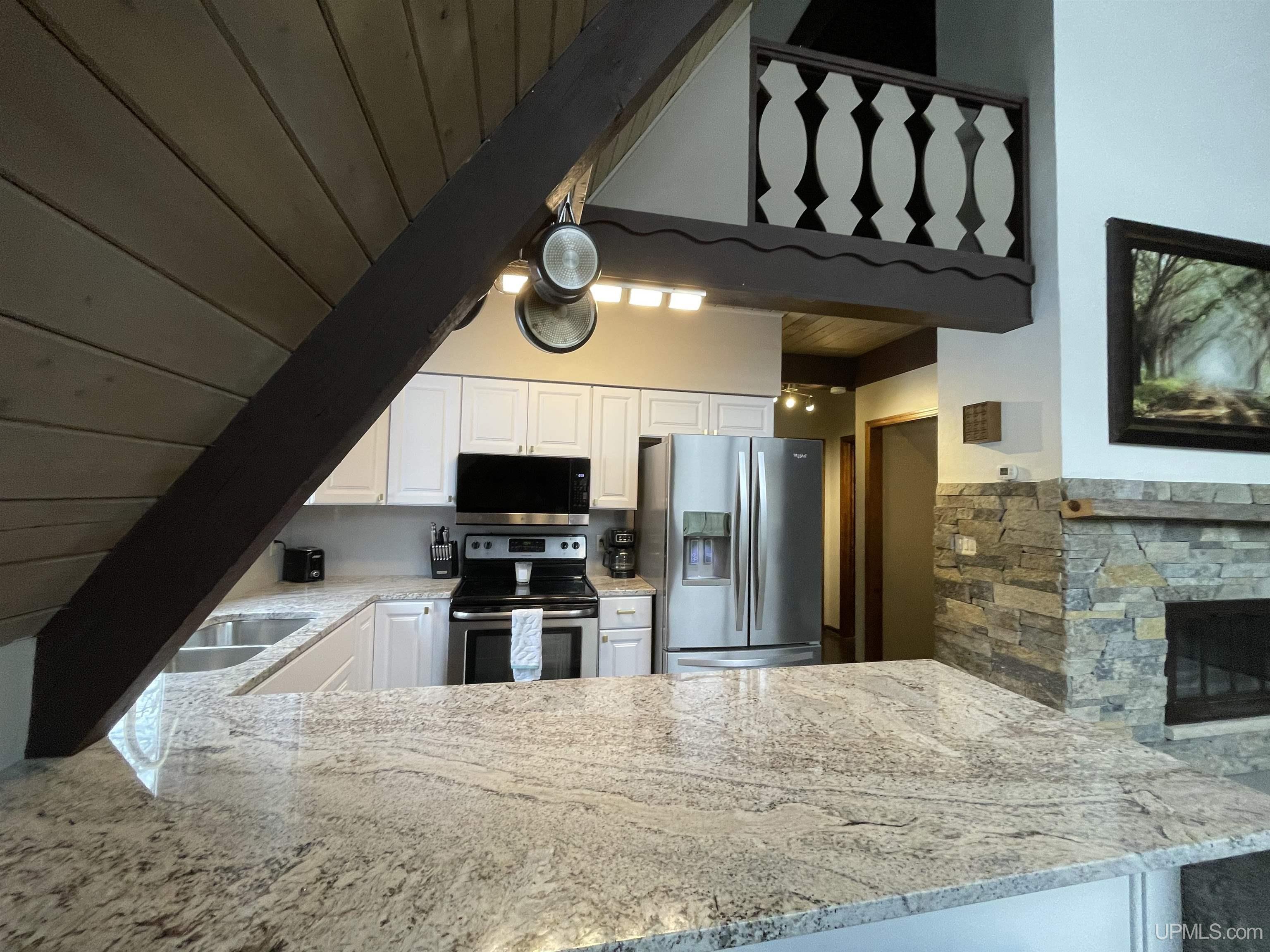 804 Lasalle Road Marquette, MI 49855 - Photo 18 of 61