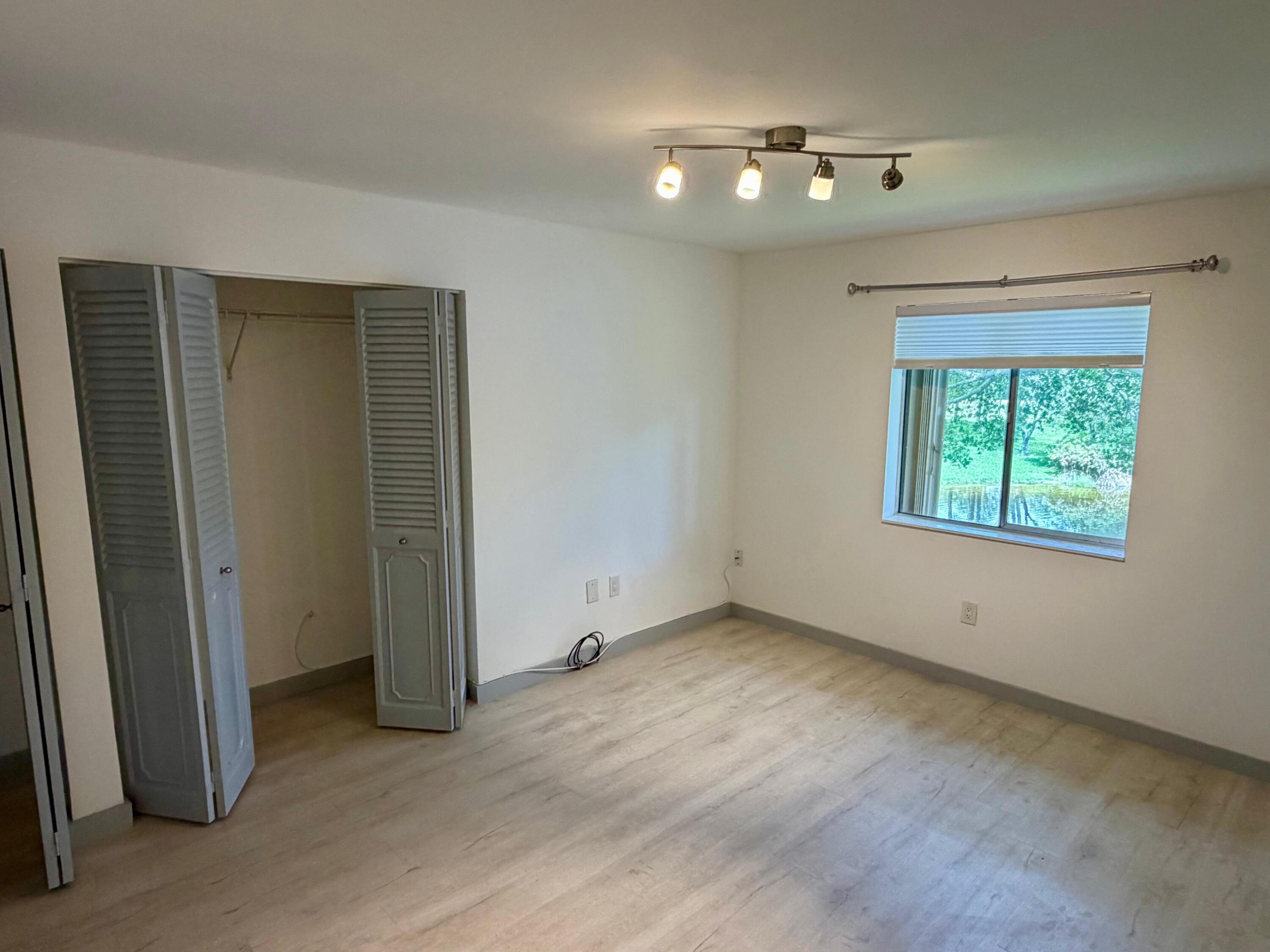 848 Southwest 9th St Circle, Unit 203 Boca Raton, FL 33486 - Photo 9 of 18 Room 2