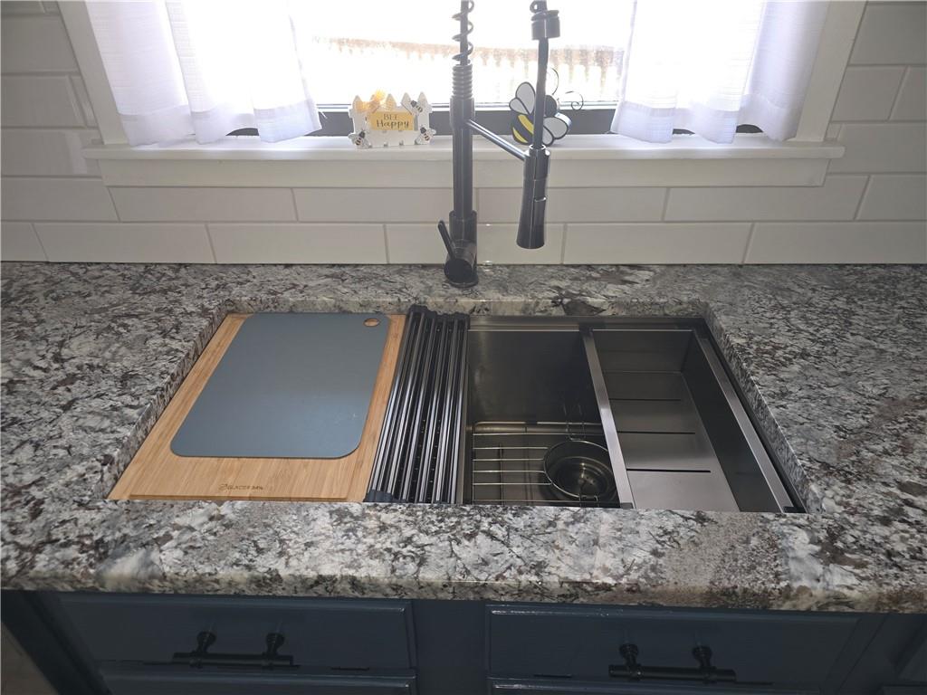 141 Hall Road Slippery Rock, PA 16057 - Photo 13 of 28 a close view of kitchen sink