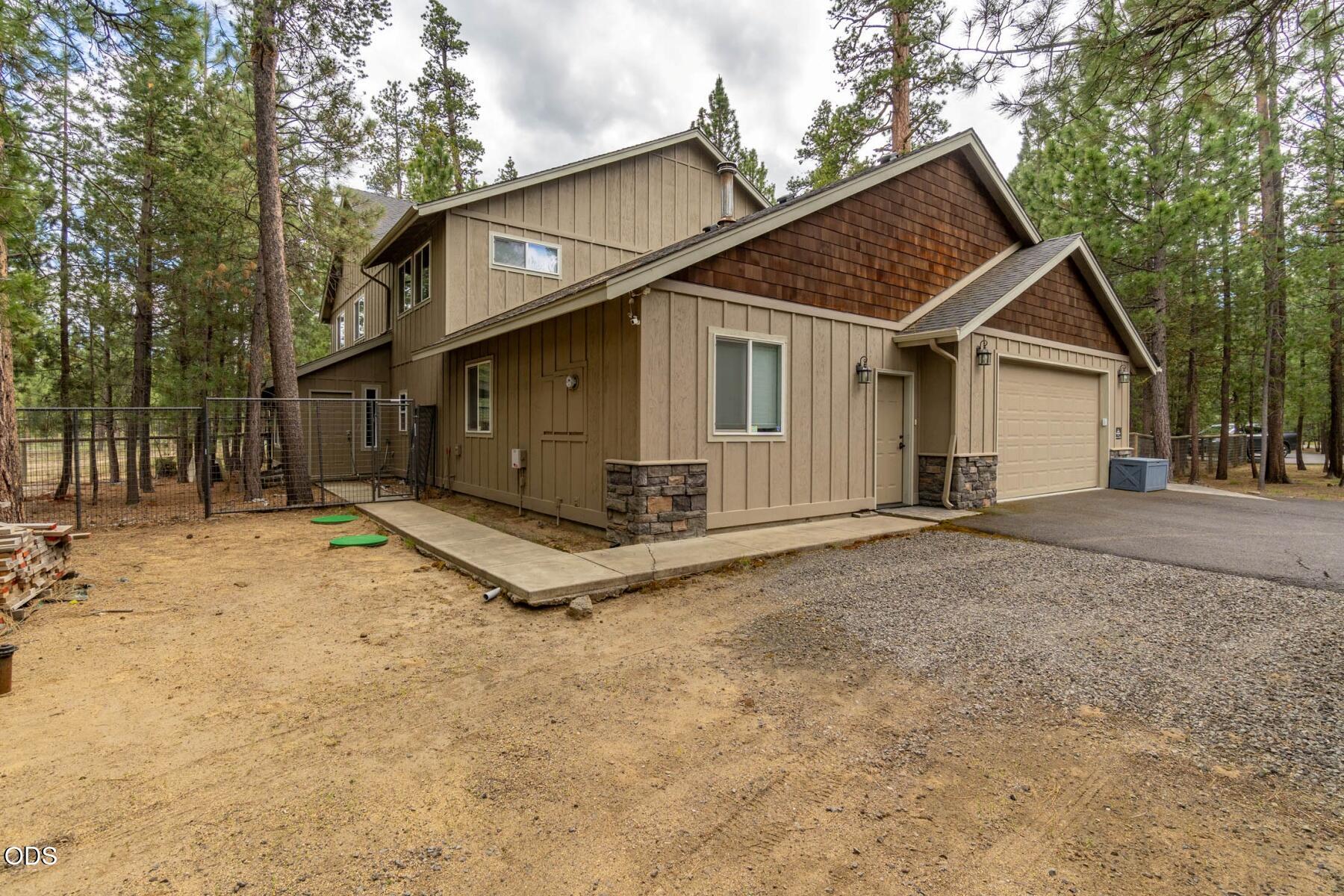 52174 Foxtail Road La Pine, OR 97739 - Photo 33 of 47